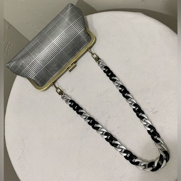 Handmade Genuine Leather Push-lock Clutch/Shoulder Bag/Crossbody & 2 Chains - Picture 9 of 16